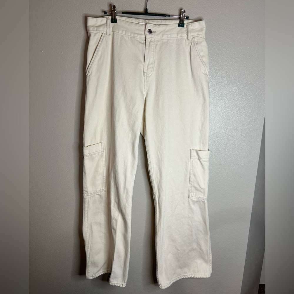 H&M Wide Leg Cream Cargo Pants Size 10